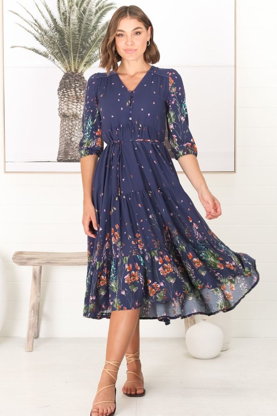 Dresses JAASE | Eve - Raining Flowers Midi Dress