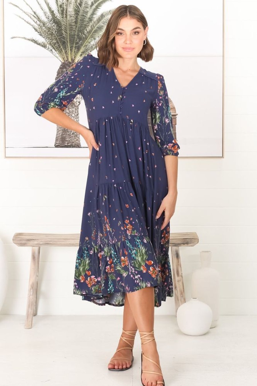 Dresses JAASE | Eve - Raining Flowers Midi Dress