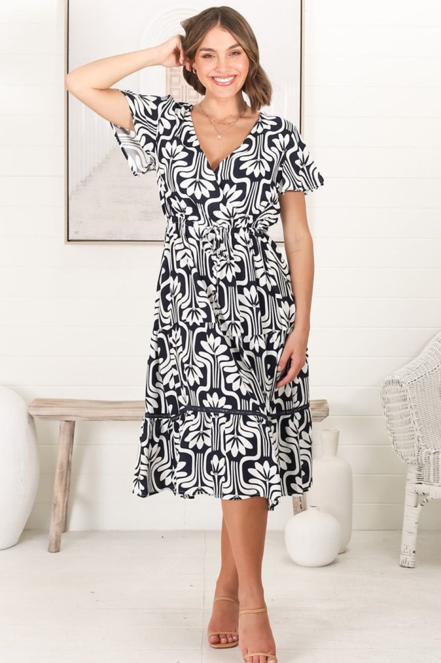 Dresses Salty Crush | Kris - Luvira Midi Dress - Navy