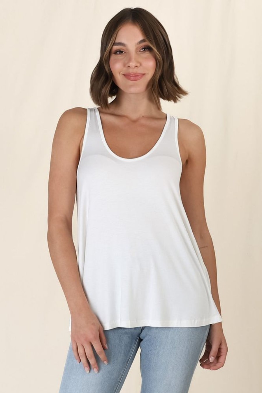 Tops Salty Crush | Adel Tank Top - White