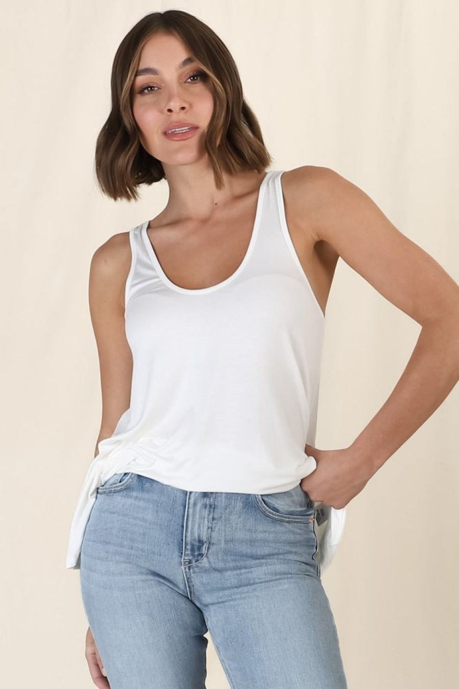 Tops Salty Crush | Adel Tank Top - White