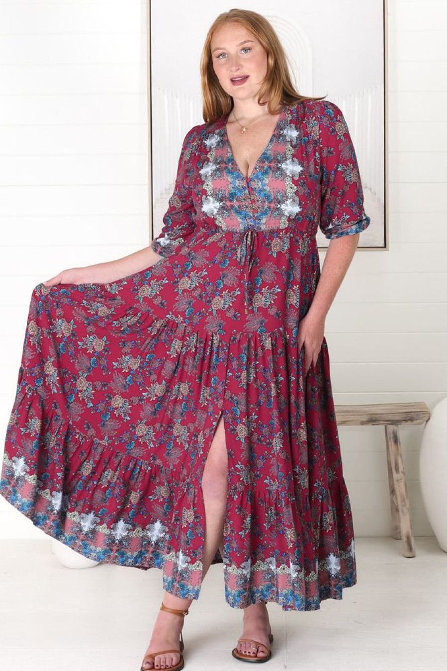Jaase JAASE | Jaase - Tessa Maxi Dress: A Line Pull Tie Waist Dress In Strawberry Kiss Print