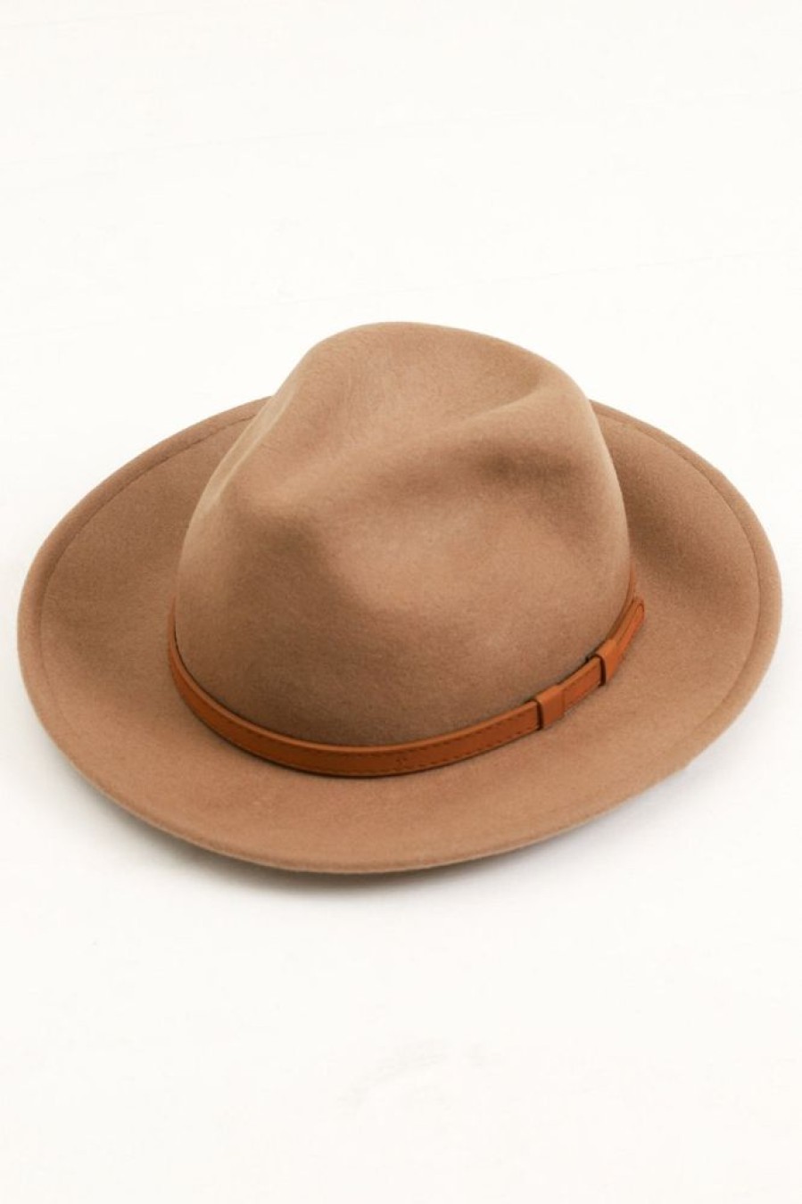 Accessories Salty Crush | Empire Hat - Hard Brim Fedora With Thin Band Detail In Camel