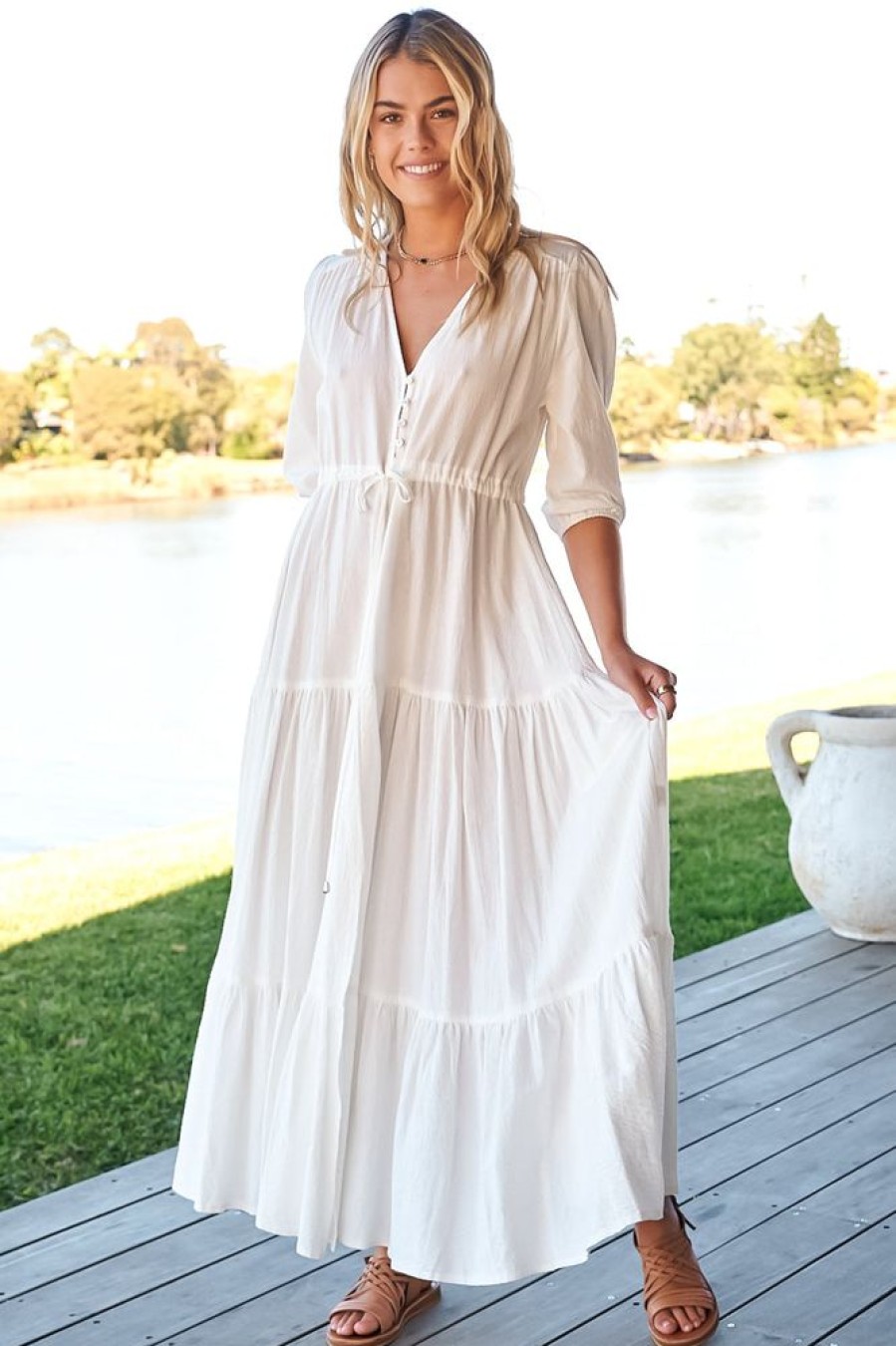 Jaase JAASE | Jaase - Tessa Maxi Dress: A Line Pull Tie Waist Dress In White Poppy