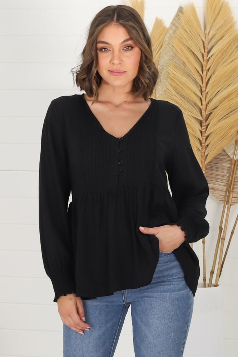 Tops Salty Crush | Lazarus Linen Top - Black